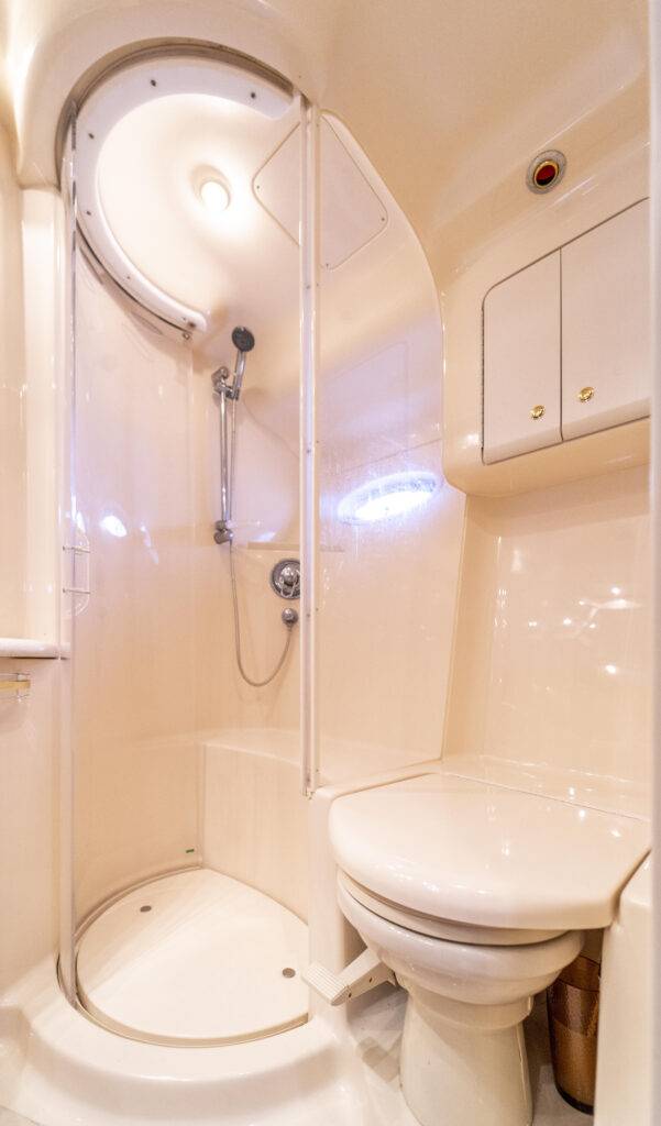 60ft SeaRay Alquiler de Yates de Lujo | Miami River 🛥️ 11 %MAlquiler de yates en Miami%