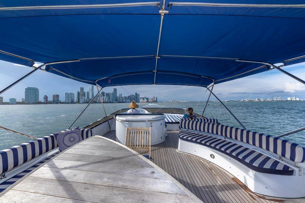 %Miami Yacht Rentals%