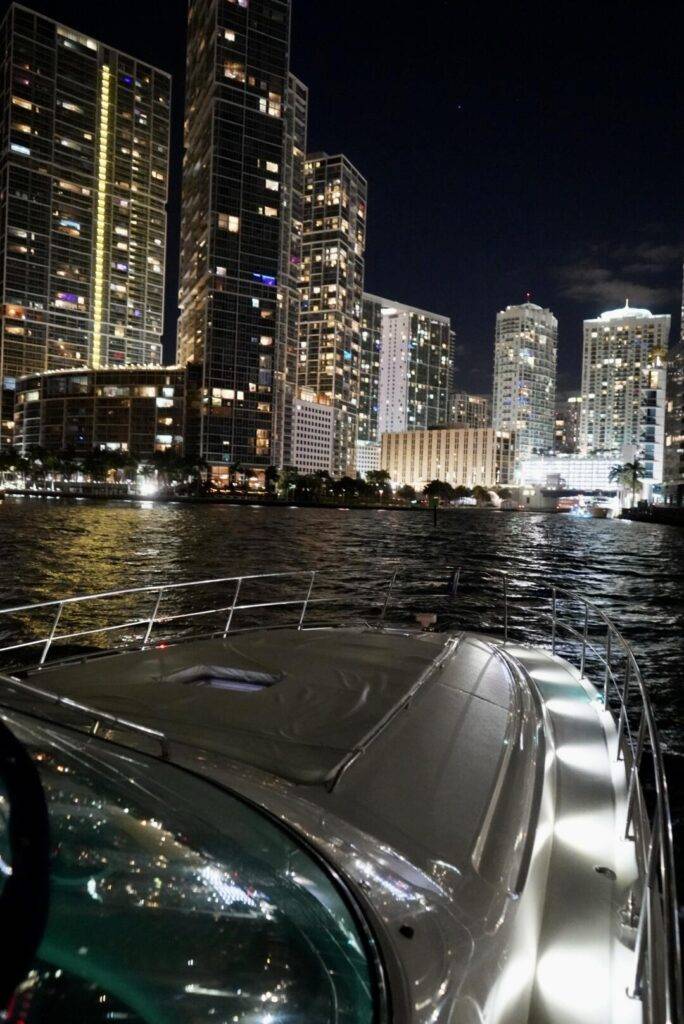 %MAlquiler de yates en Miami%