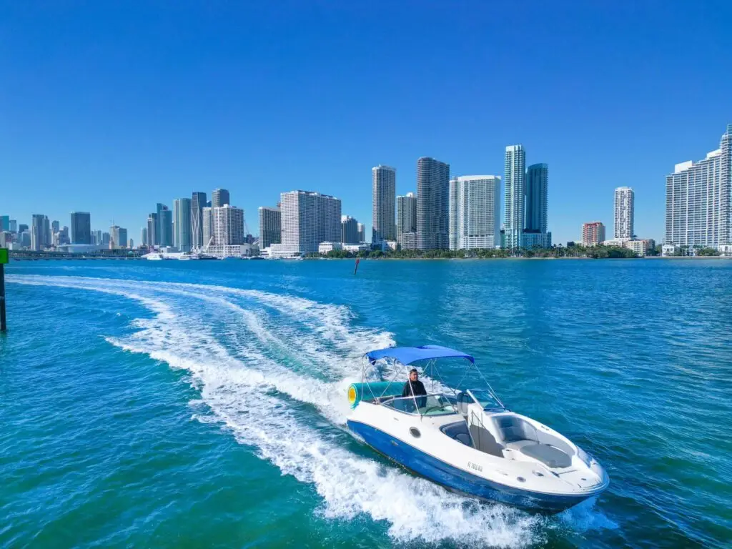 %MAlquiler de yates en Miami%