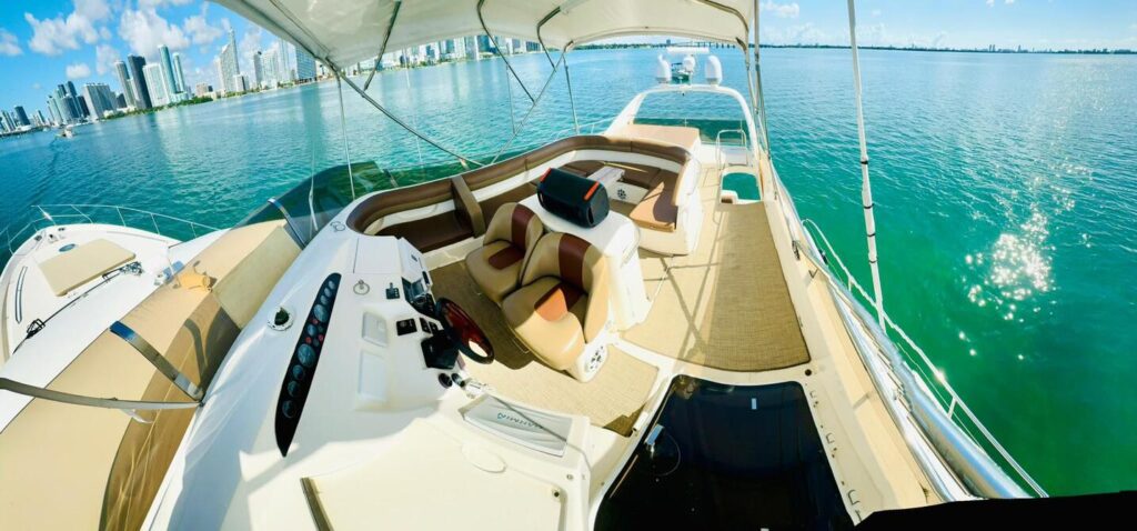 %MAlquiler de yates en Miami%