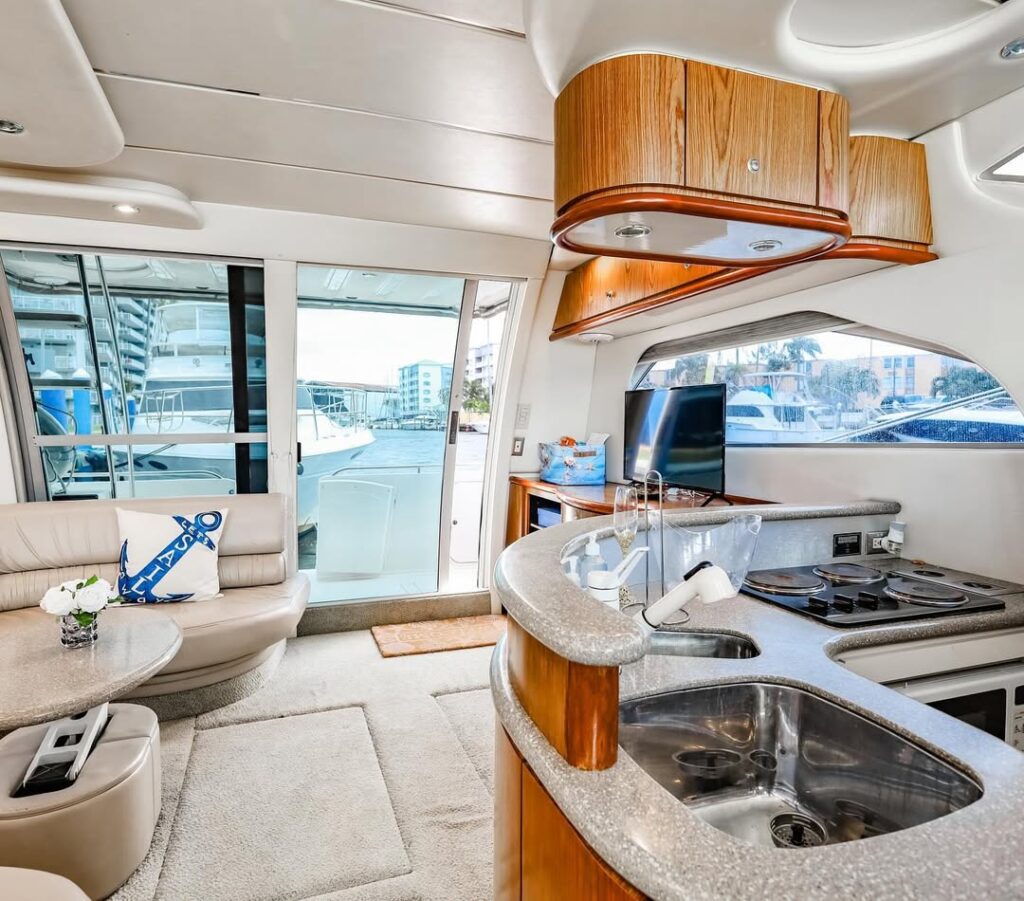 %Miami Yacht Rentals%
