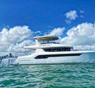 60ft Leopard “Archipelago 2” Alquiler de Yates de Lujo | Miami Beach Marina 🏝️ 5 %MAlquiler de yates en Miami%