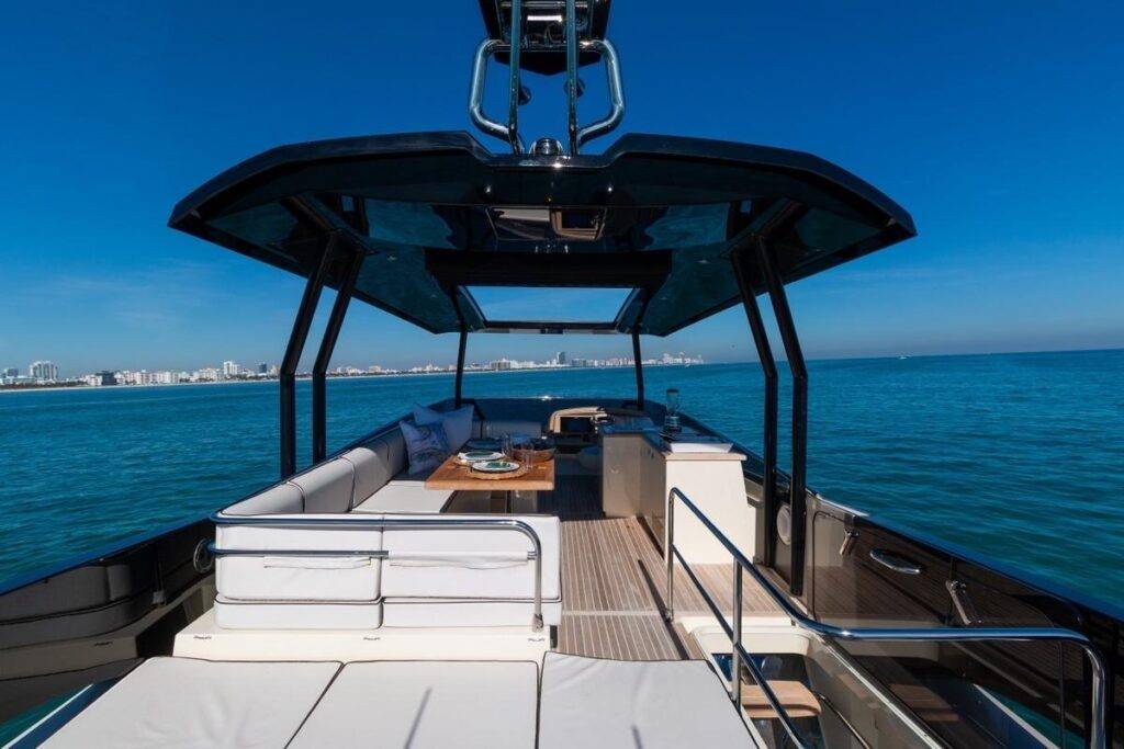 %MAlquiler de yates en Miami%