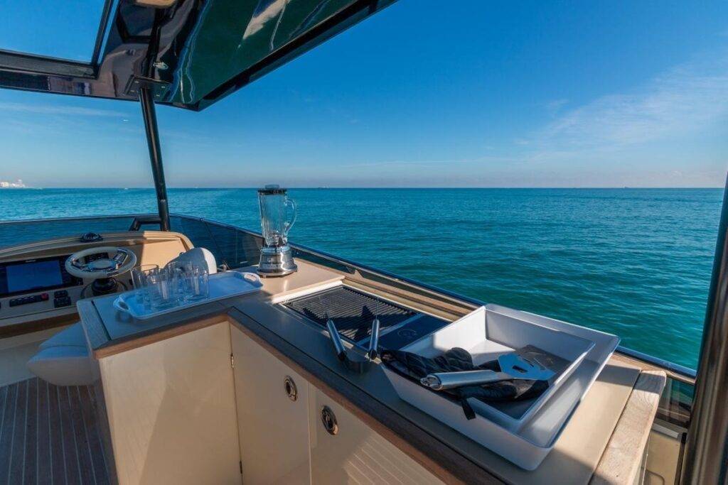 %MAlquiler de yates en Miami%