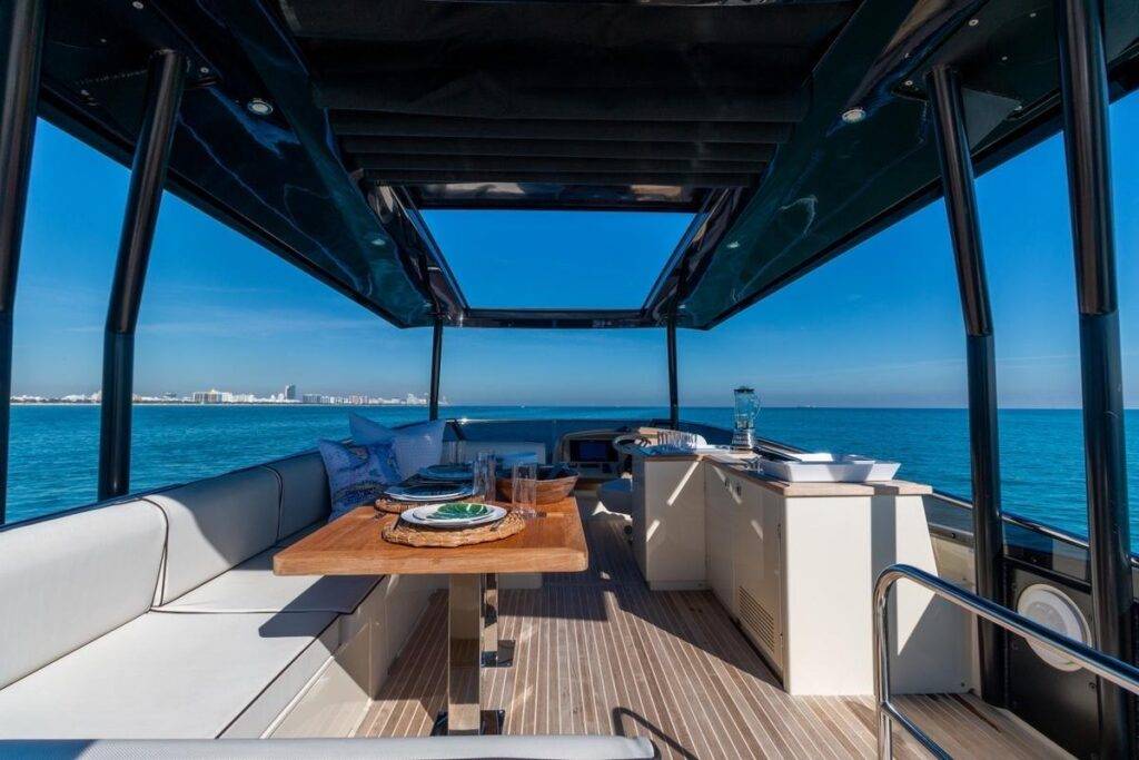 %MAlquiler de yates en Miami%