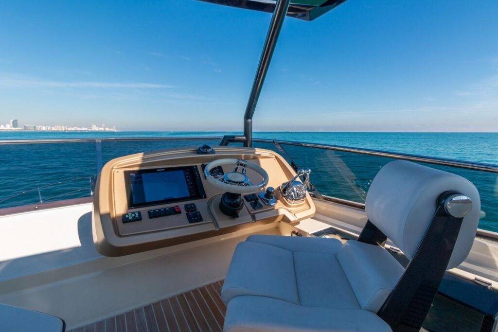 62ft Beneteau “Singh City” Alquiler de Yates de Lujo | Shuckers Miami ⚓ 6 %MAlquiler de yates en Miami%