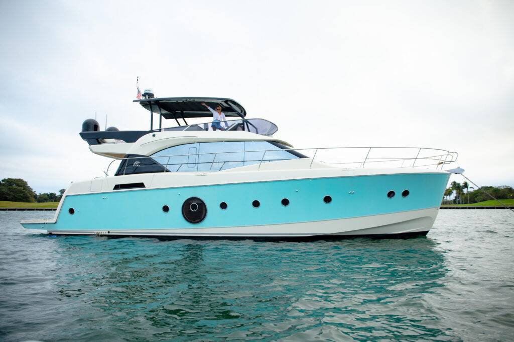 62ft Beneteau “Singh City” Alquiler de Yates de Lujo | Shuckers Miami ⚓ 7 %MAlquiler de yates en Miami%