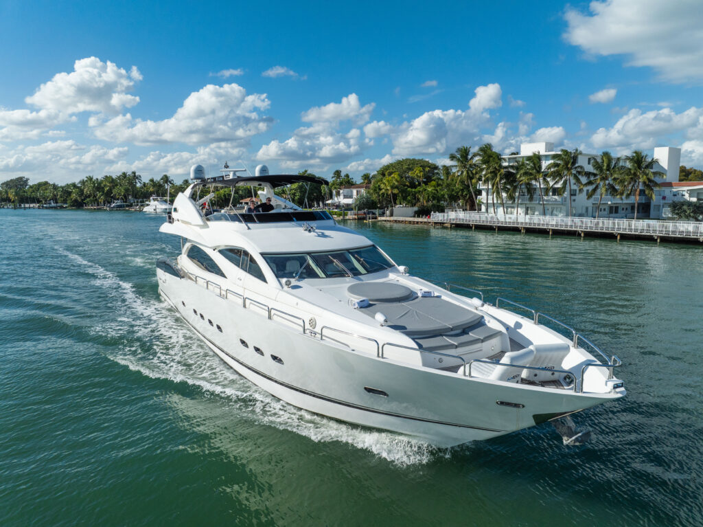 %MAlquiler de yates en Miami%