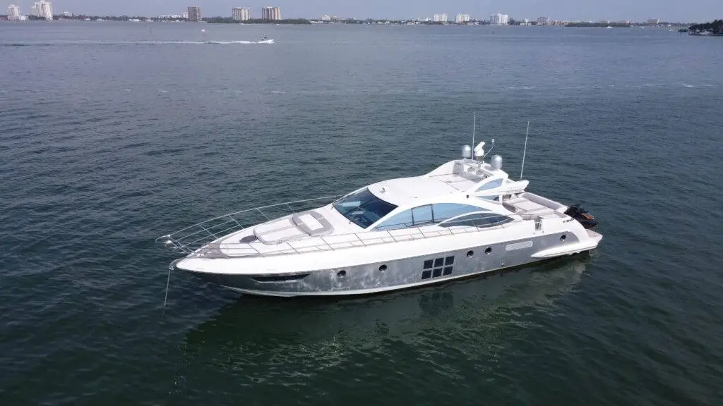 72ft Azimut “Modern Day Drifter” Alquiler de Yates de Lujo | North Miami 🌴 10 %MAlquiler de yates en Miami%