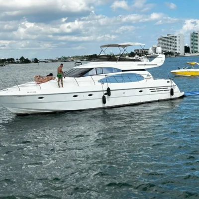 %Miami Yacht Rentals%