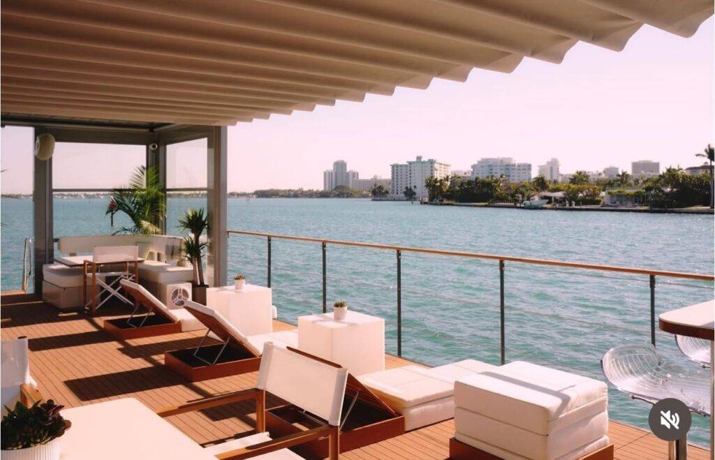 Casa flotante 70' Charter 💒 (Islad Creek, Miami Beach) 6 %MAlquiler de yates en Miami%