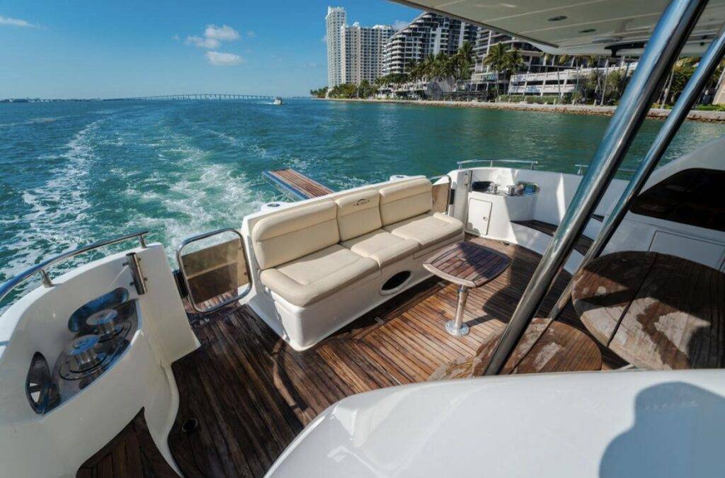 %MAlquiler de yates en Miami%