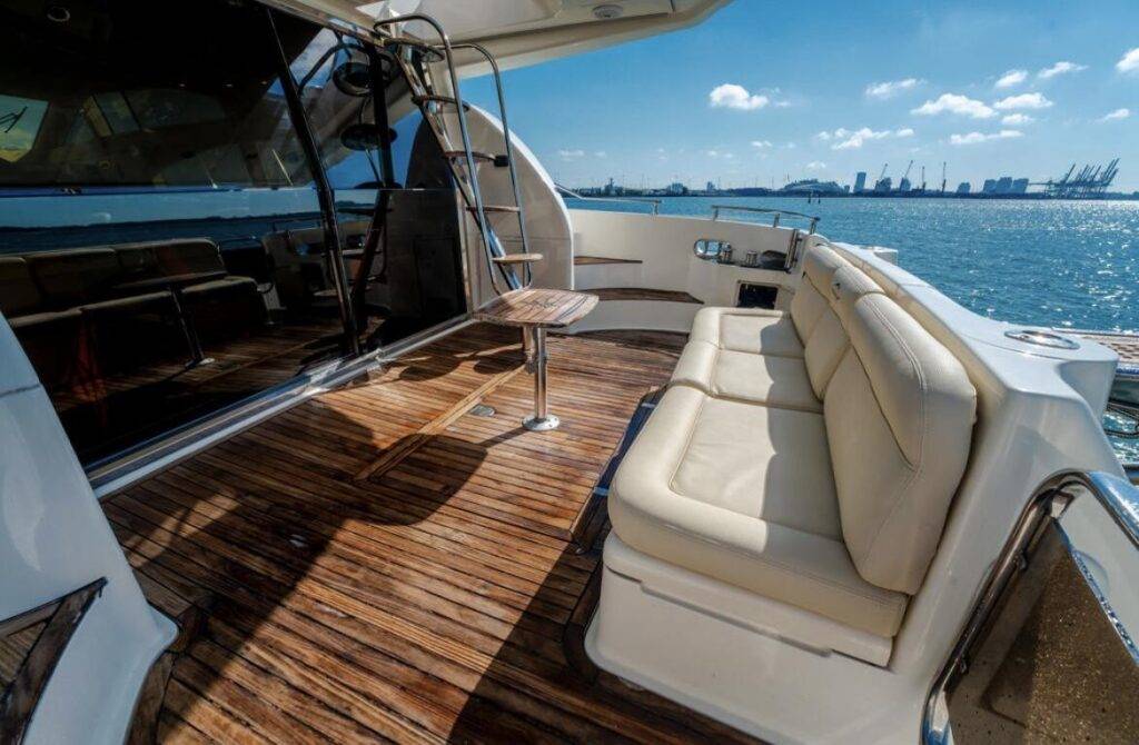 %MAlquiler de yates en Miami%