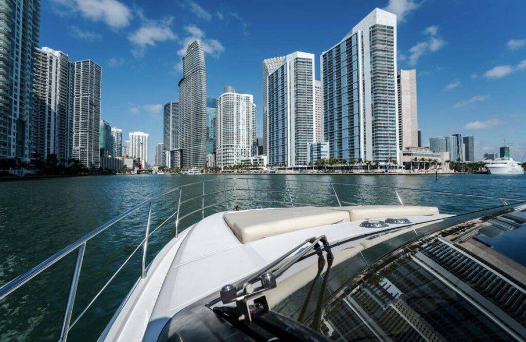 %MAlquiler de yates en Miami%