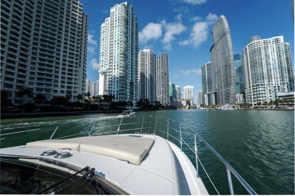 %MAlquiler de yates en Miami%