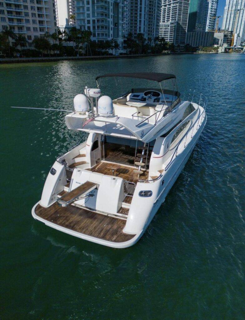 %MAlquiler de yates en Miami%