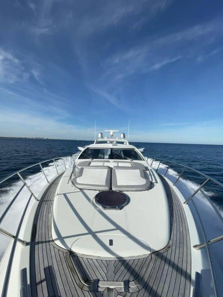 72ft Azimut “Modern Day Drifter” Alquiler de Yates de Lujo | North Miami 🌴 1 %MAlquiler de yates en Miami%