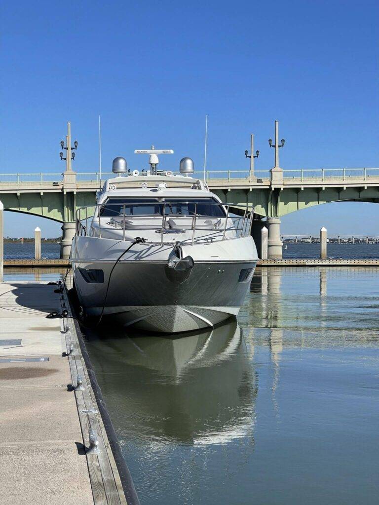 72ft Azimut “Modern Day Drifter” Alquiler de Yates de Lujo | North Miami 🌴 2 %MAlquiler de yates en Miami%