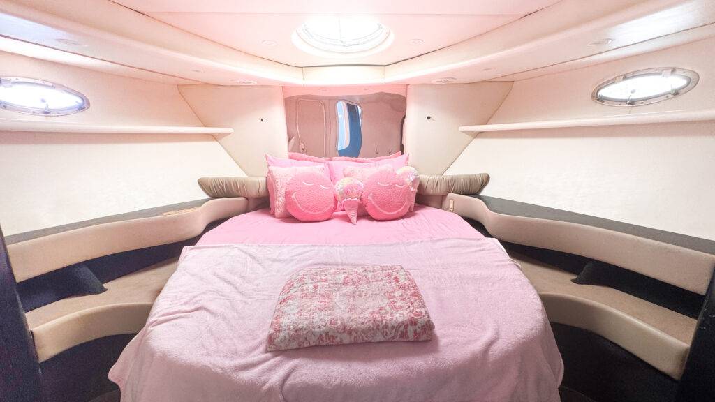 50ft Pink Maxum Miami Yacht Rental | The Barbie Yacht from $1000 4 %Miami Yacht Rentals%