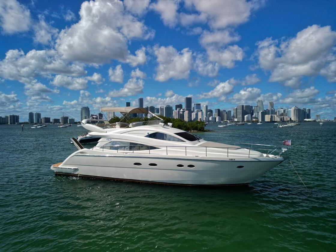 60ft Aicon "ANTARES" - Alquiler de Yates de Lujo | 1800-1808 NW 24th Ave Miami 25 %MAlquiler de yates en Miami%