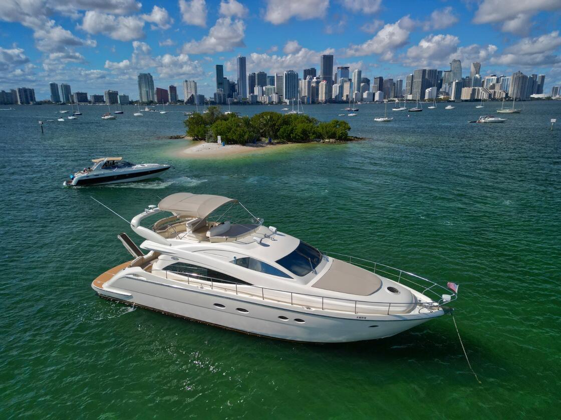 60ft Aicon "ANTARES" - Alquiler de Yates de Lujo | 1800-1808 NW 24th Ave Miami 26 %MAlquiler de yates en Miami%