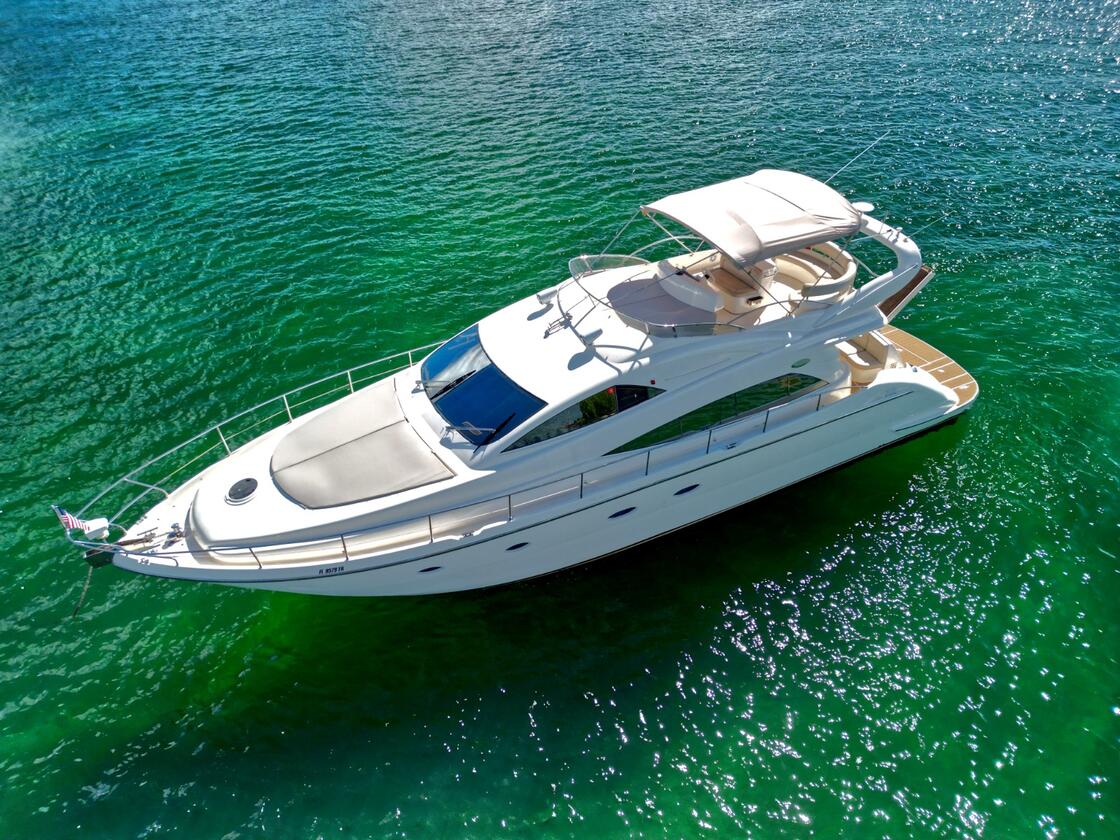 60ft Aicon "ANTARES" - Alquiler de Yates de Lujo | 1800-1808 NW 24th Ave Miami 27 %MAlquiler de yates en Miami%