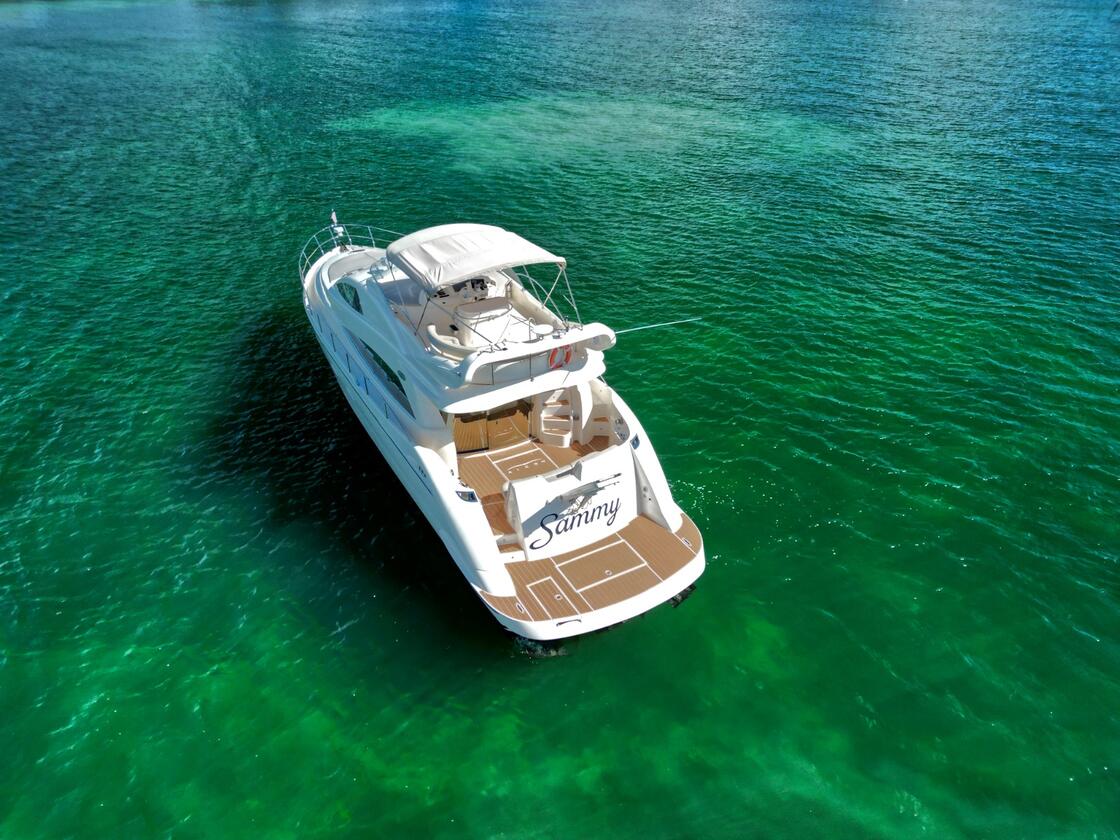 60ft Aicon "ANTARES" - Alquiler de Yates de Lujo | 1800-1808 NW 24th Ave Miami 28 %MAlquiler de yates en Miami%