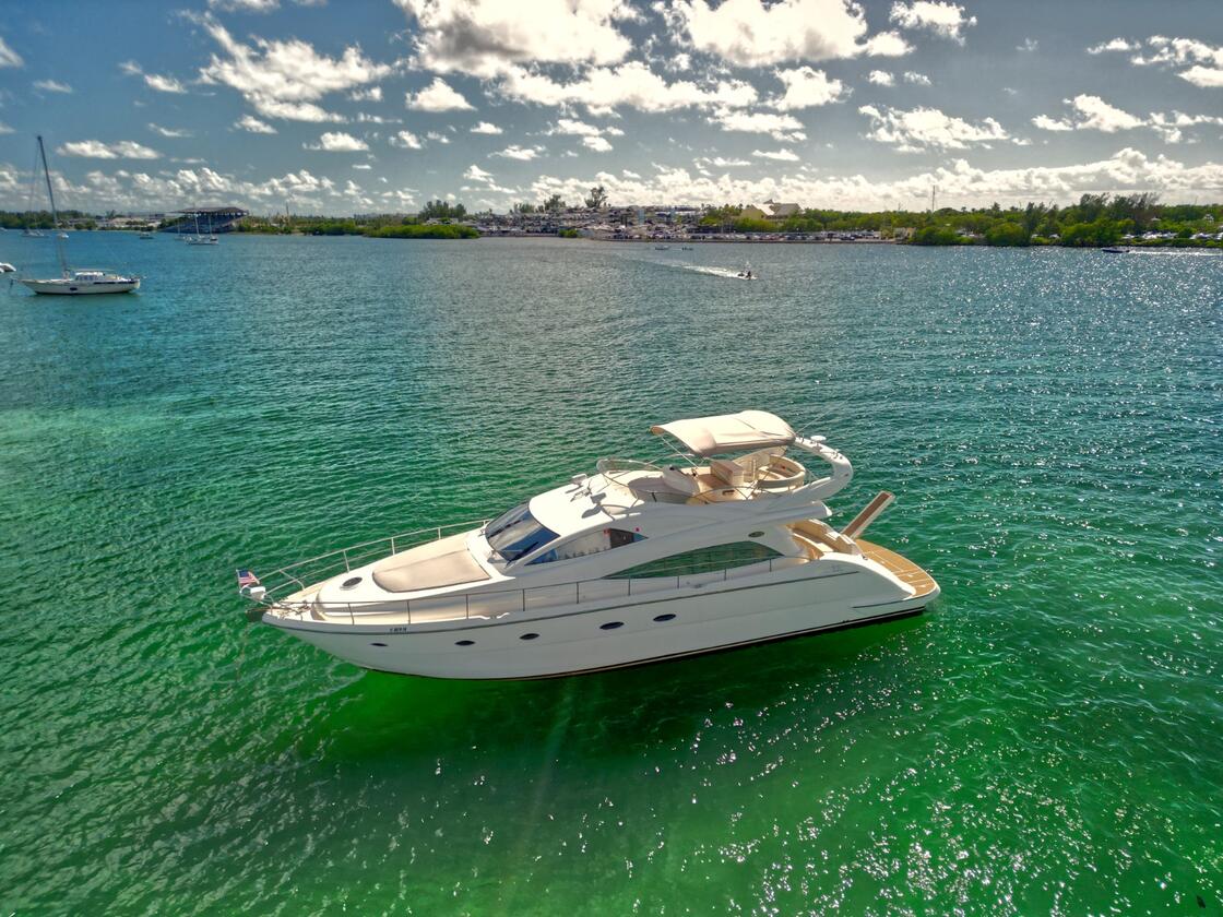 60ft Aicon "ANTARES" - Alquiler de Yates de Lujo | 1800-1808 NW 24th Ave Miami 29 %MAlquiler de yates en Miami%
