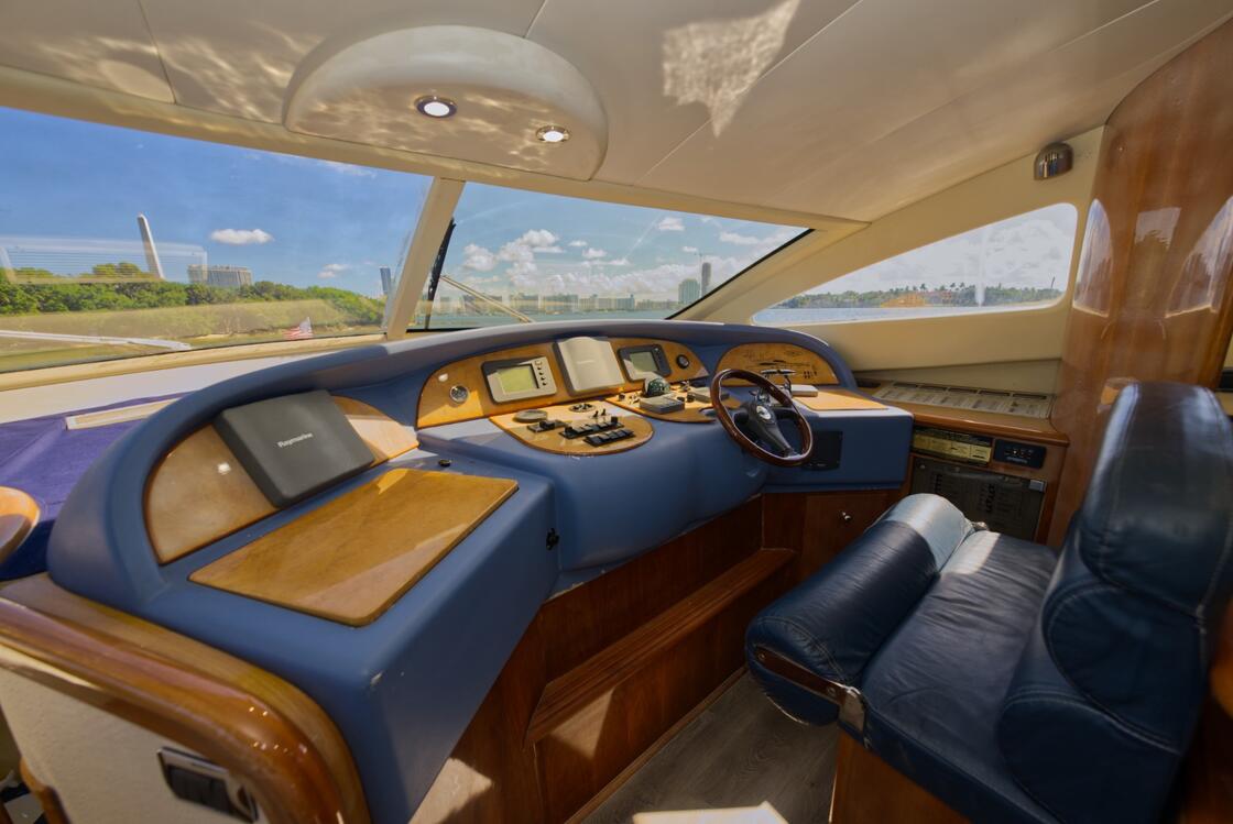 60ft Aicon "ANTARES" - Alquiler de Yates de Lujo | 1800-1808 NW 24th Ave Miami 31 %MAlquiler de yates en Miami%