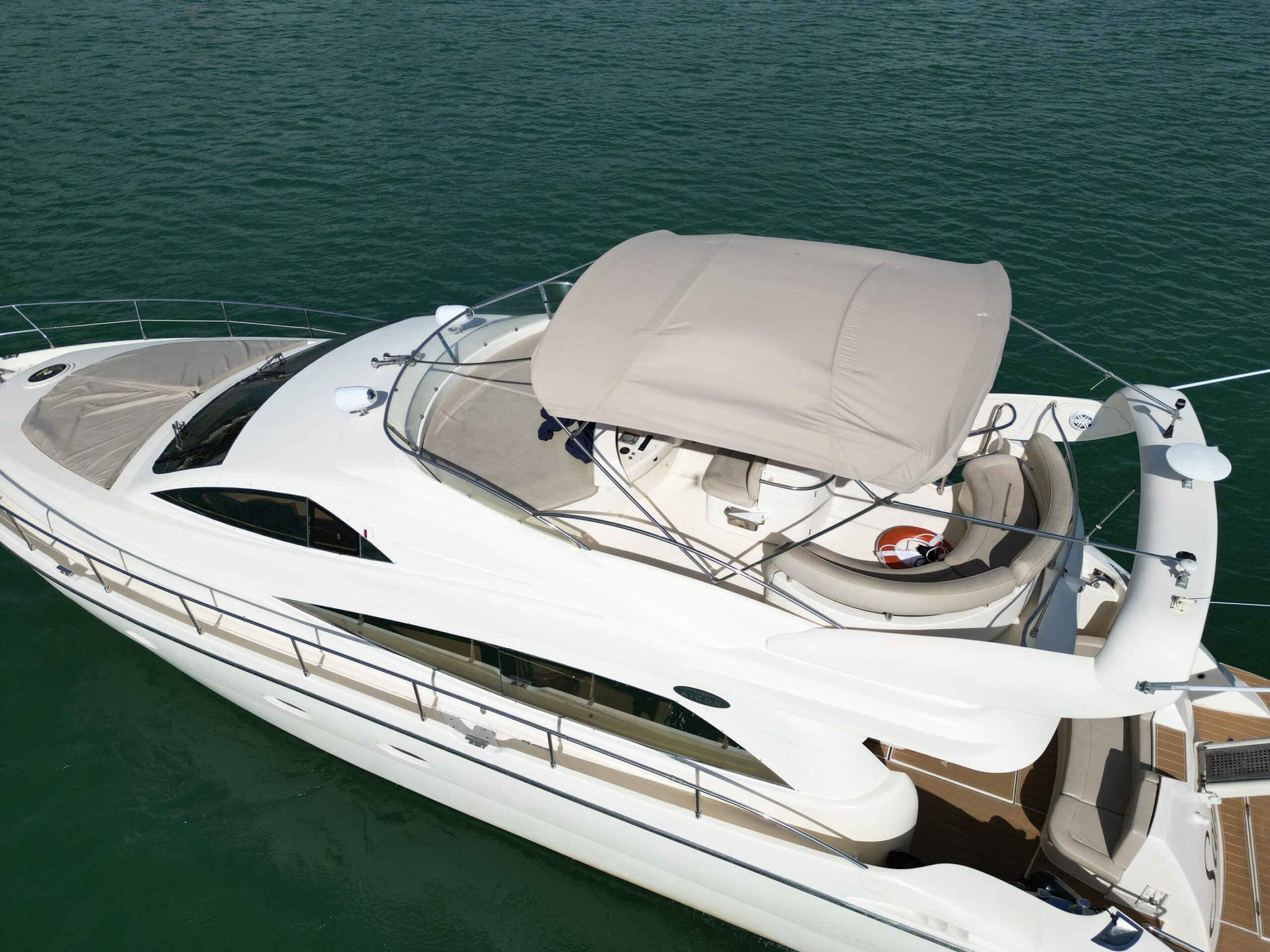60ft Aicon "ANTARES" - Alquiler de Yates de Lujo | 1800-1808 NW 24th Ave Miami 3 %MAlquiler de yates en Miami%