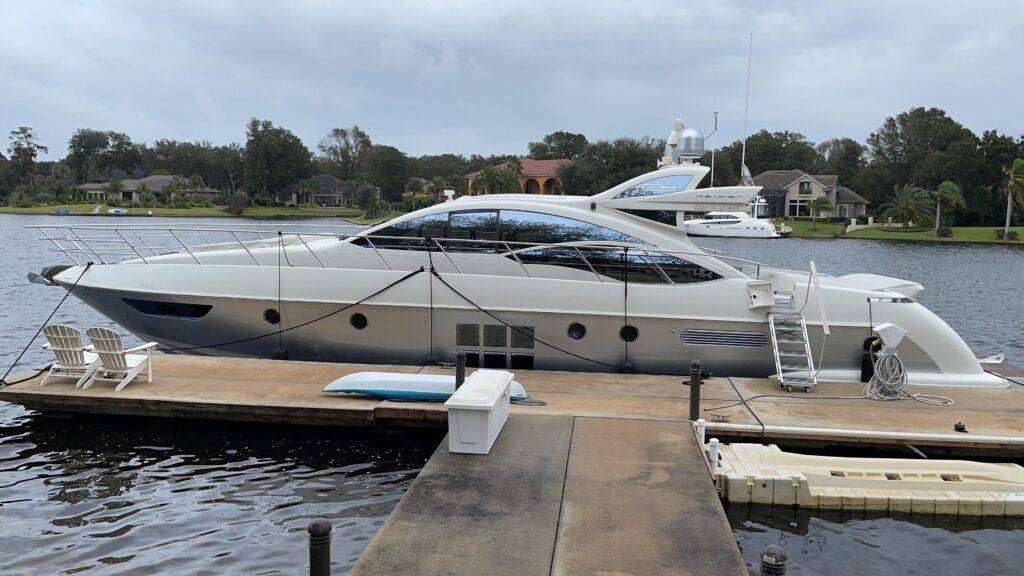 72ft Azimut “Modern Day Drifter” Alquiler de Yates de Lujo | North Miami 🌴 3 %MAlquiler de yates en Miami%