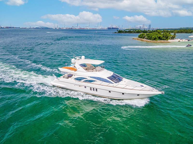 %MAlquiler de yates en Miami%