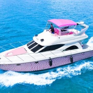 50 pies Pink Maxum “Barbie” | Alquiler de yate rosa en Miami 🎀 Yates rosas desde $1,100