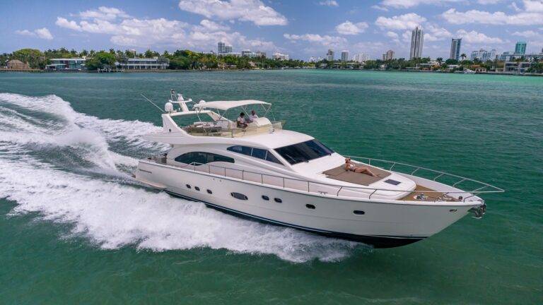 %MAlquiler de yates en Miami%