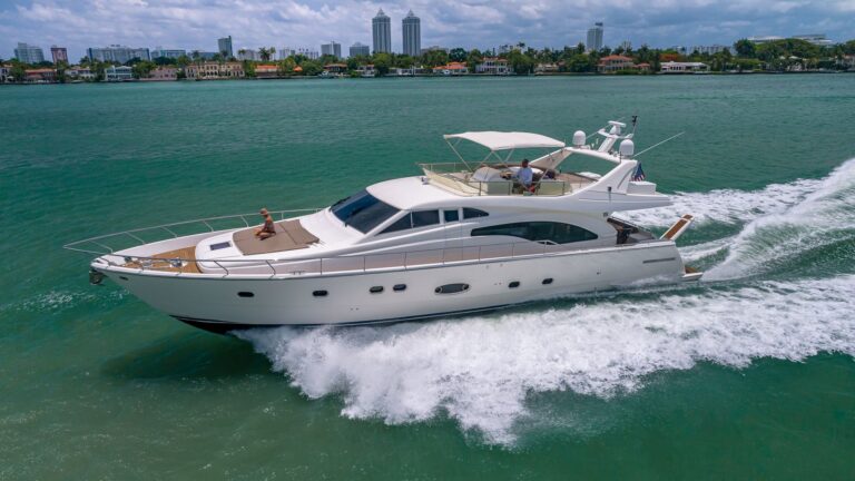 %MAlquiler de yates en Miami%