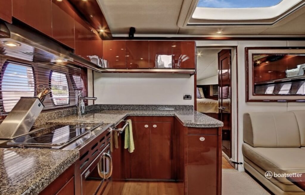 50ft Sea Ray Yacht Charter Miami | Classic 50ft Cruiser 🛥️ 12 %MAlquiler de yates en Miami%