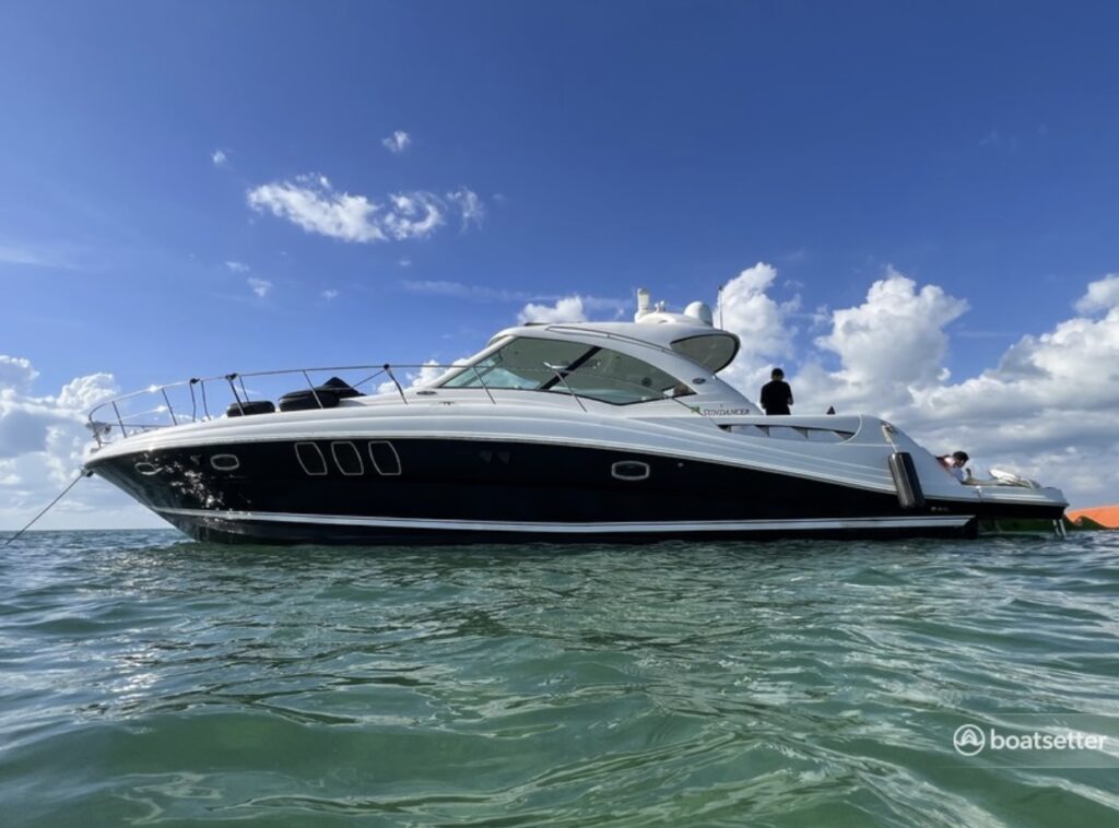 50ft Sea Ray Yacht Charter Miami | Classic 50ft Cruiser 🛥️ 3 %MAlquiler de yates en Miami%