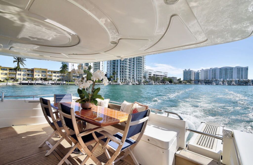 75ft Ferretti "Lumar" – Luxury Yacht Charter Experience | Miami River 35 %Miami Yacht Rentals%