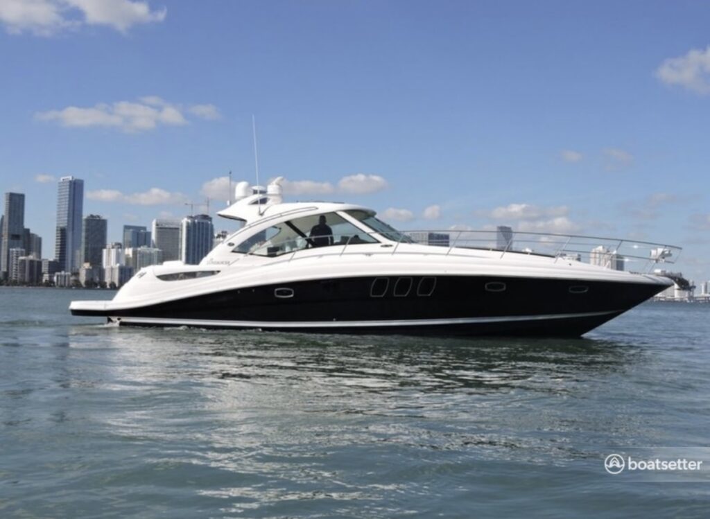 50ft Sea Ray Yacht Charter Miami | Classic 50ft Cruiser 🛥️ 10 %MAlquiler de yates en Miami%