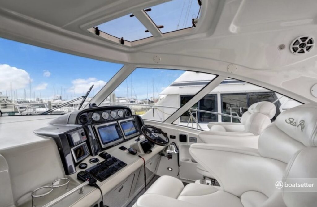 50ft Sea Ray Yacht Charter Miami | Classic 50ft Cruiser 🛥️ 9 %MAlquiler de yates en Miami%