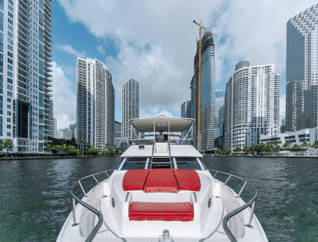 %MAlquiler de yates en Miami%