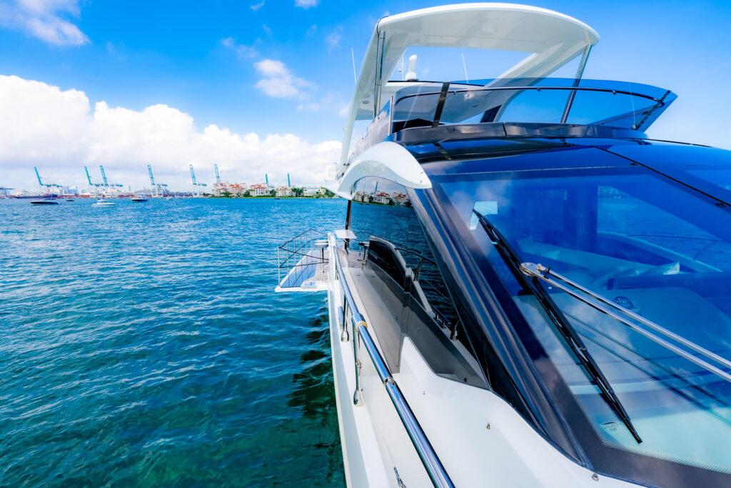 70ft Galeon Alquiler de Yates de Lujo | Bayside Marina Miami Beach 🛥️ 10 %MAlquiler de yates en Miami%