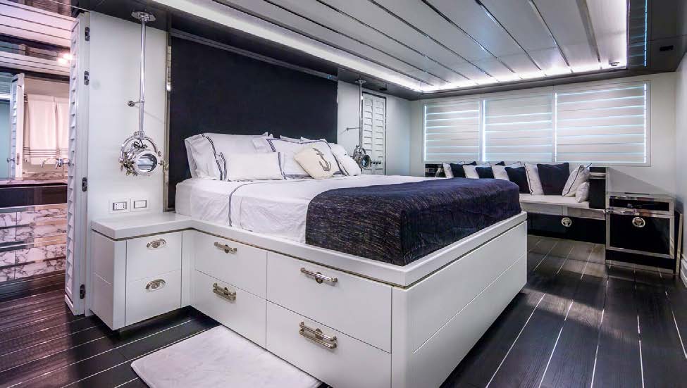 103ft Pure Energy – Luxury Yacht Charter | MiamiBeach 35 %Miami Yacht Rentals%