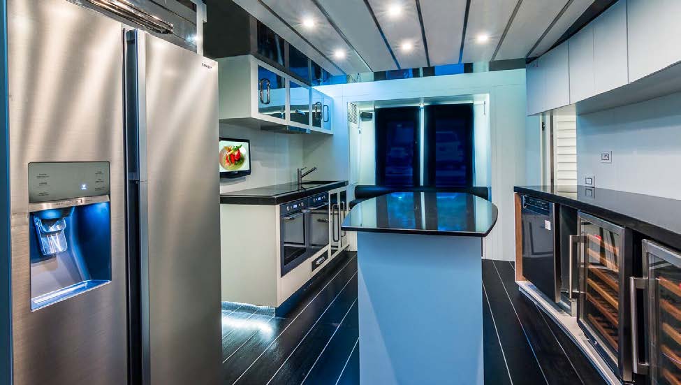 103ft Pure Energy – Luxury Yacht Charter | MiamiBeach 27 %Miami Yacht Rentals%