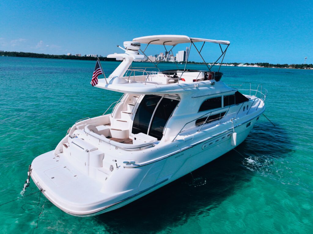 50ft Sealine Yacht Charter Miami | Private Day Yacht 🚤 2 %MAlquiler de yates en Miami%