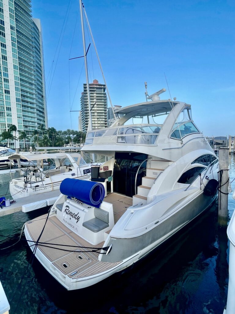 48ft Princess Mega Yacht Charter | Miami Beach Marina Luxury 🏝️ 4 %MAlquiler de yates en Miami%