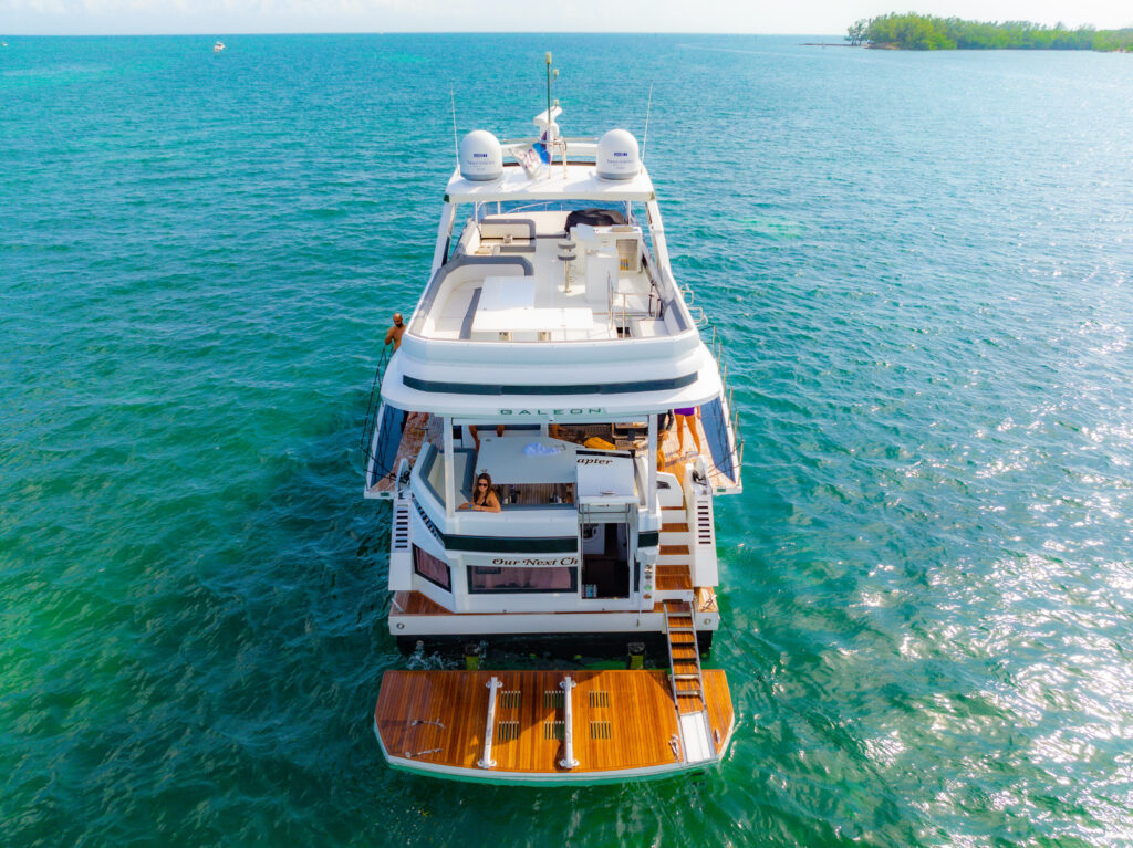 70ft Galeon Alquiler de Yates de Lujo | Bayside Marina Miami Beach 🛥️ 2 %MAlquiler de yates en Miami%