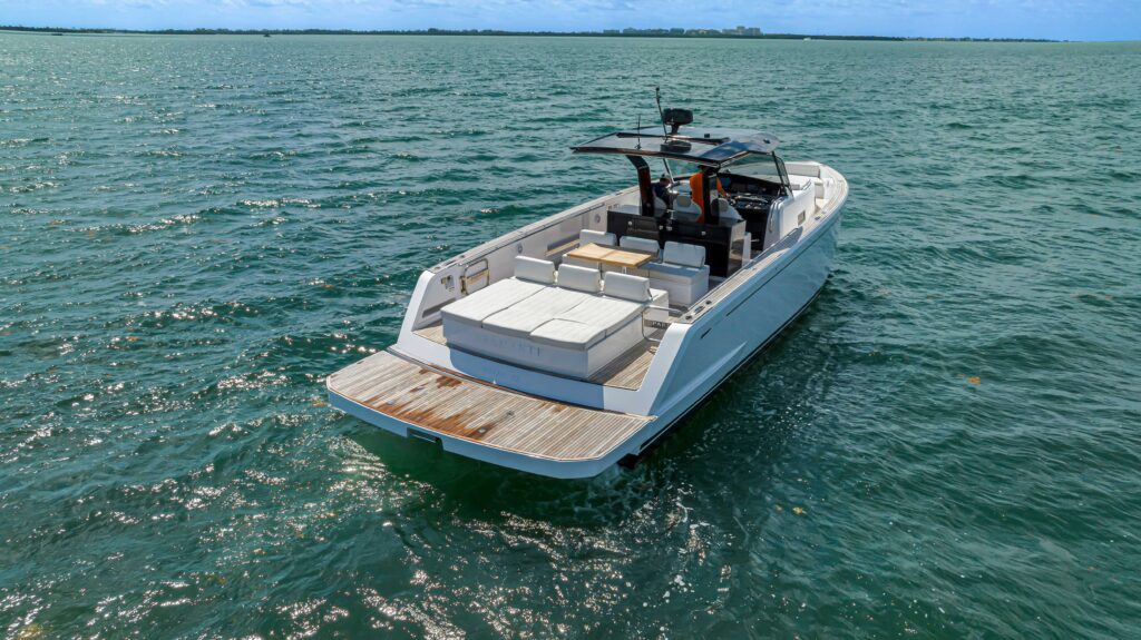 43ft Pardo “Bramante” Mega Yacht Charter | South Miami Luxury 🛥️ 1 %MAlquiler de yates en Miami%