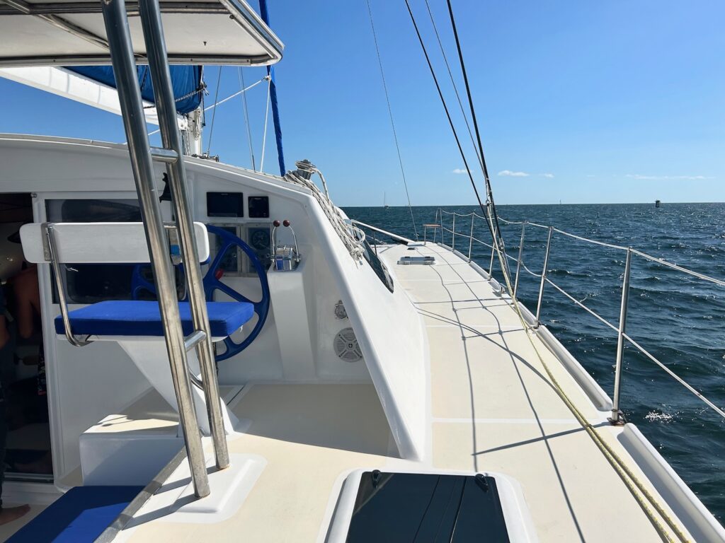 48ft Catamaran “Bubble 2” Yacht Charter Miami | Group Sandbar Cruise 🌊 8 %MAlquiler de yates en Miami%